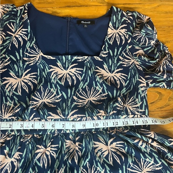 Madewell Floral Ruffle-Sleeve Midi Dress in Oasis Palms Navy size M Boho - Picture 9 of 16